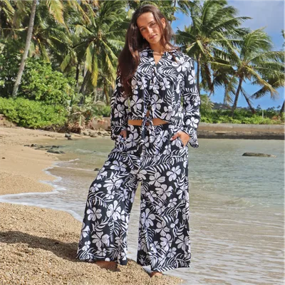 Midnight Hibiscus_Alora Top~Moani Pants